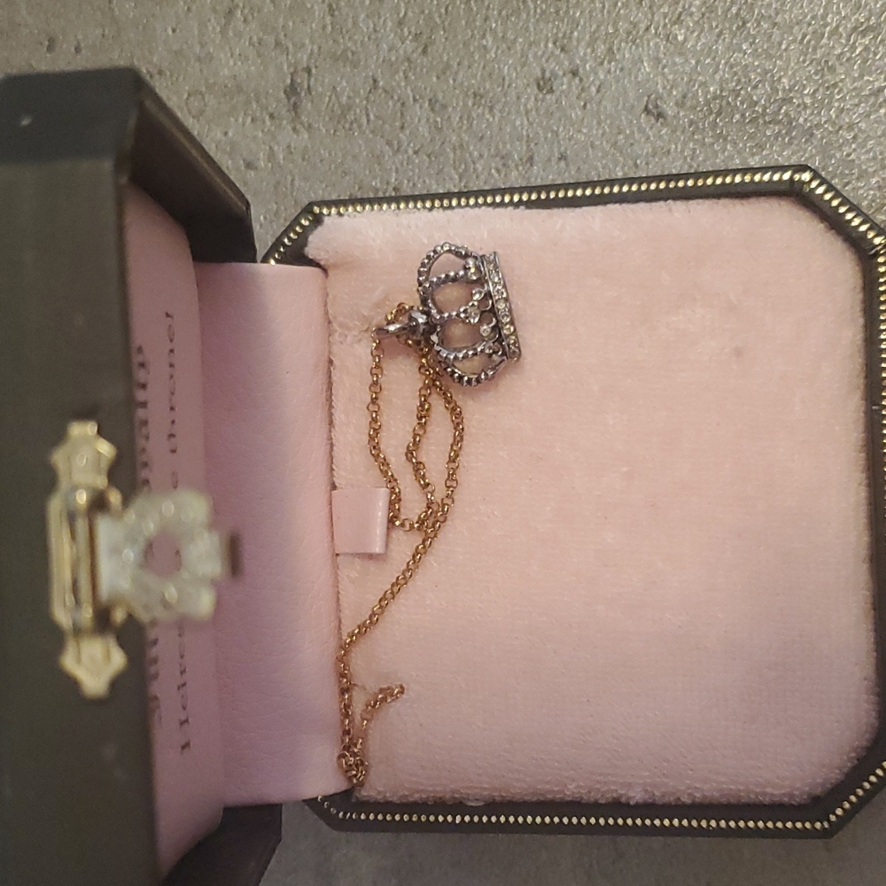 Juicy couture necklace